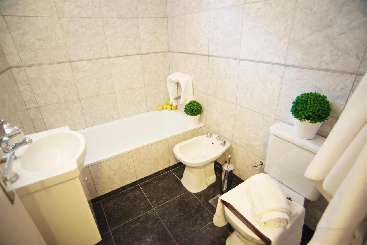 Riobamba Street Apartment บัวโนสไอเรส ภายนอก รูปภาพ