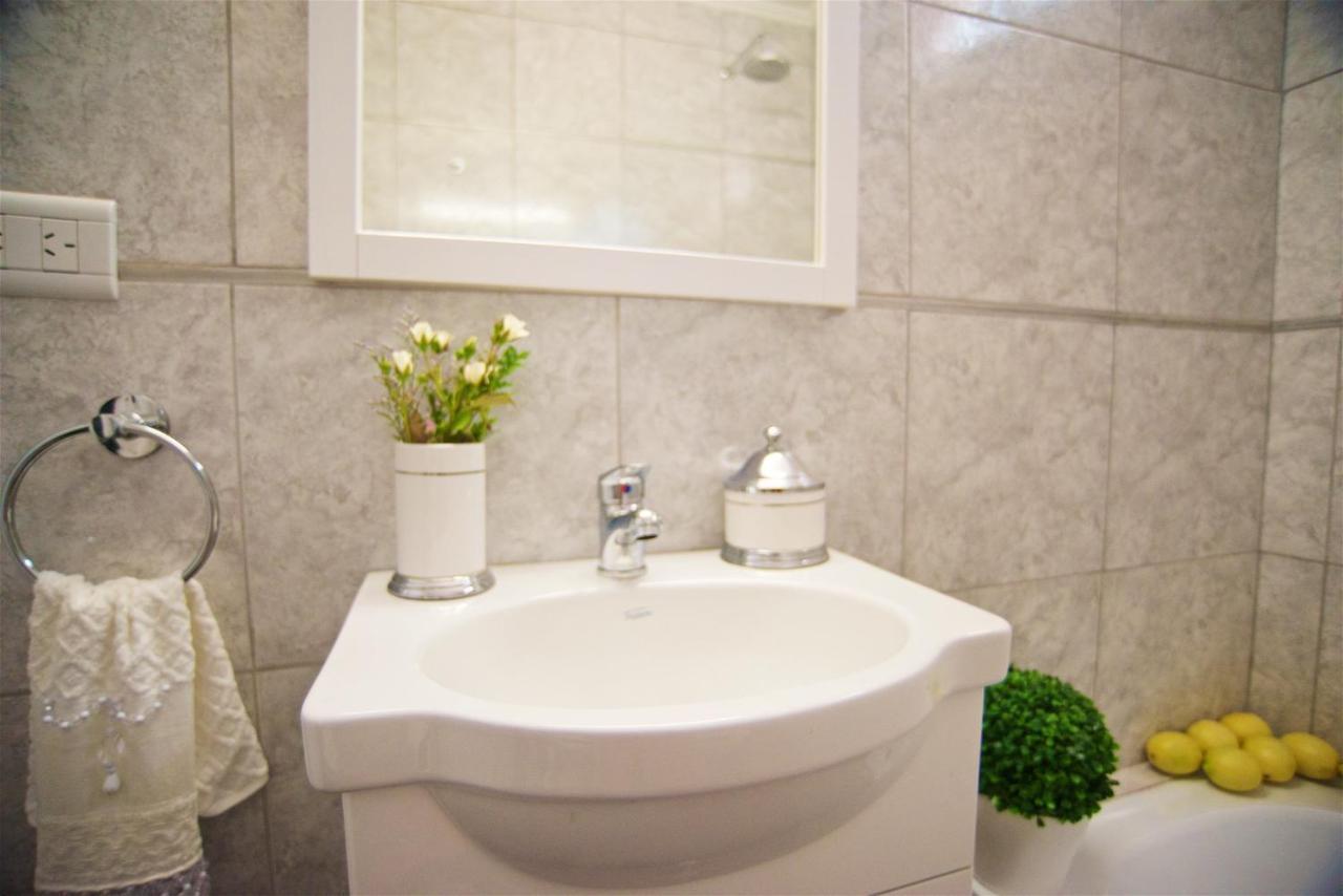 Riobamba Street Apartment บัวโนสไอเรส ภายนอก รูปภาพ
